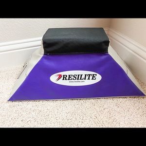 Resilite Stunt Stand